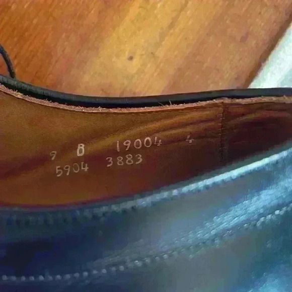 Allen Edmonds Hillcrest Black Leather Oxford Size 9 - Picture 7 of 9